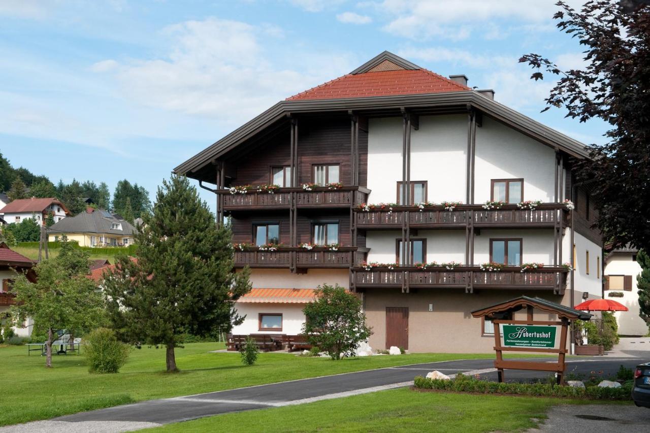 Hotel Hubertushof Latschach ober dem Faakersee Exterior foto